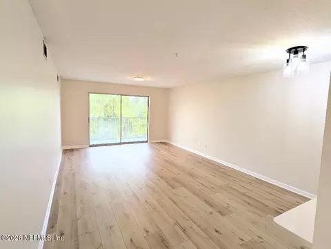 Living - 210 16th St #G, Saint Augustine, FL 32080 photo 2 of 2