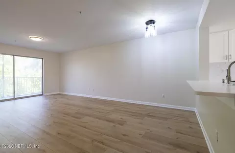 Living - 210 16th St #G, Saint Augustine, FL 32080 photo 4 of 4