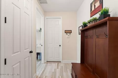 Entry Way - 289 Weathered Edge Dr, Saint Augustine, FL 32092 photo 4 of 4