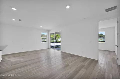 Living - 314 Blind Oak Cir, Saint Augustine, FL 32095 photo 3 of 4