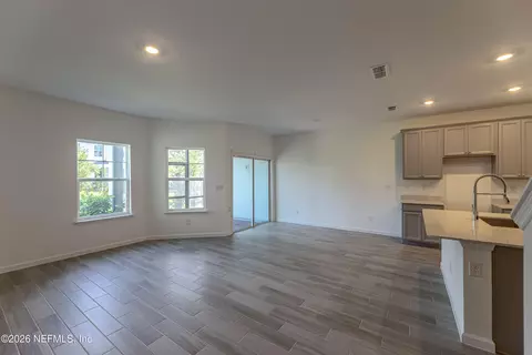 Living - 42 Appleton Ct, Saint Augustine, FL 32092 photo 2 of 4