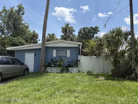 139 Magnolia St, Satsuma, FL 32189