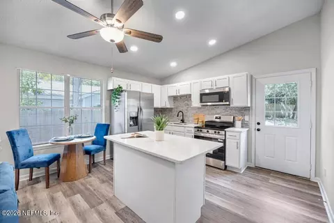 215 Nesmith Ave, Saint Augustine, FL 32084 photo 9