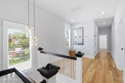 Entry Way - 205 E 1st St, Jacksonville, FL 32206 photo 2 of 4