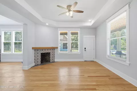 Living - 205 E 1st St, Jacksonville, FL 32206 photo 2 of 3