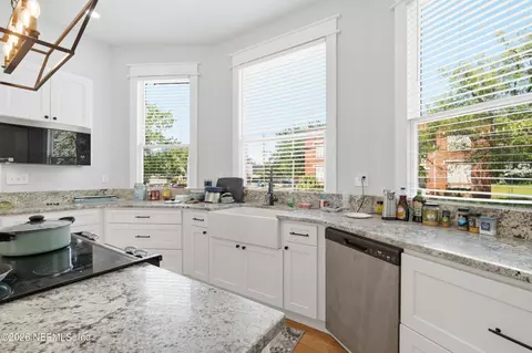 Kitchen - 205 E 1st St, Jacksonville, FL 32206 photo 3 of 5