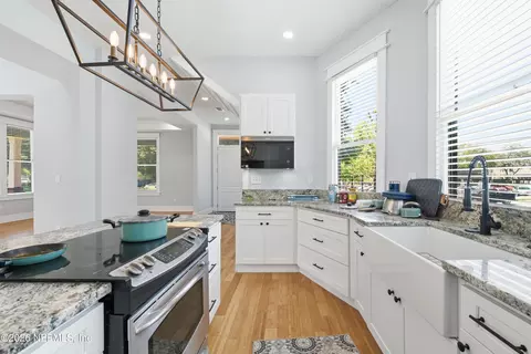 Kitchen - 205 E 1st St, Jacksonville, FL 32206 photo 4 of 5