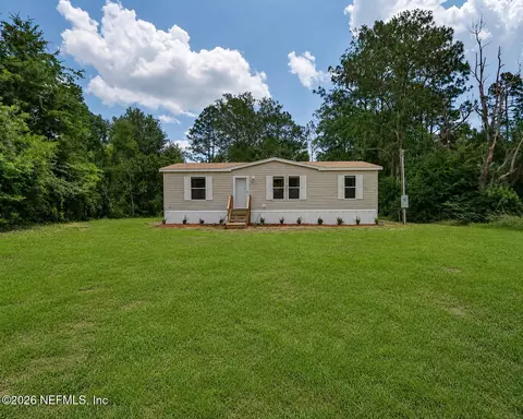 11386 Deerwood Cir, Macclenny, FL 32063