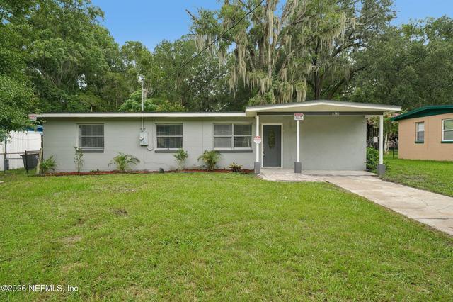 6740 Yvonne Ln, Jacksonville, FL 32216