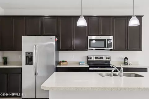 Kitchen - 86527 Rest Haven Ct, Yulee, FL 32097 photo 2 of 4