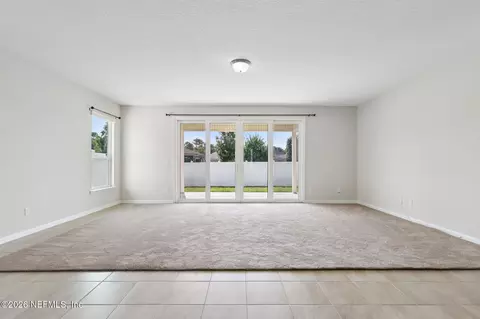 Living - 86527 Rest Haven Ct, Yulee, FL 32097 photo 2 of 8