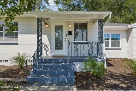 Exterior - 2436 Ormsby Cir E, Jacksonville, FL 32210 photo 2 of 9