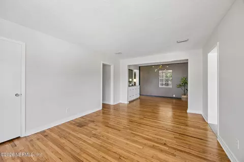 Living - 2436 Ormsby Cir E, Jacksonville, FL 32210 photo 2 of 9