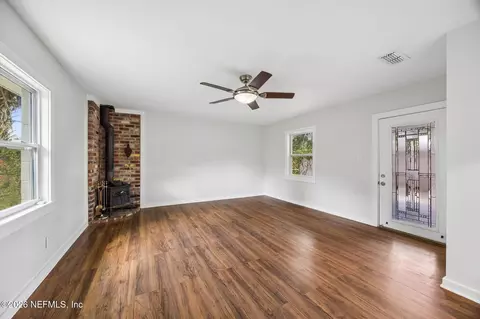 Living - 2436 Ormsby Cir E, Jacksonville, FL 32210 photo 7 of 9