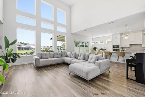 3053 Fiera Vista Dr, Jacksonville, FL 32246