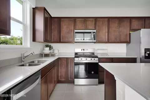 Kitchen - 614 Ecliptic Loop, Yulee, FL 32097 photo 1 of 2