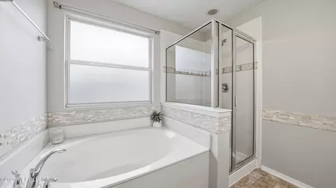 Bath - 448 Bostwick Cir, Saint Augustine, FL 32092 photo 2 of 4
