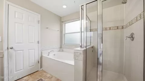 Bath - 448 Bostwick Cir, Saint Augustine, FL 32092 photo 3 of 4