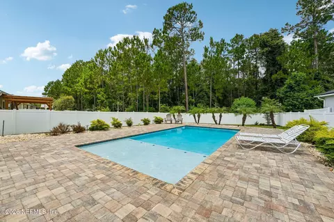 Exterior - 96069 Breezeway Ct, Yulee, FL 32097 photo 2 of 8