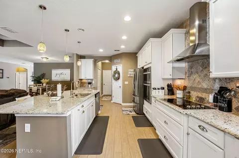 Kitchen - 96069 Breezeway Ct, Yulee, FL 32097 photo 2 of 6