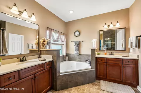 Bath - 96069 Breezeway Ct, Yulee, FL 32097 photo 1 of 4