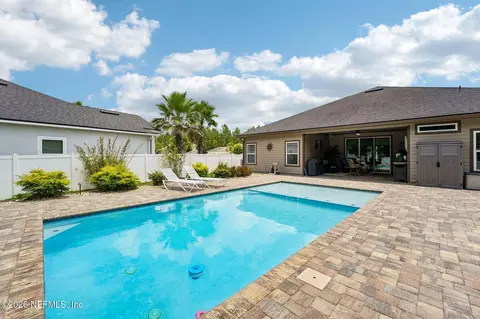 Exterior - 96069 Breezeway Ct, Yulee, FL 32097 photo 6 of 8