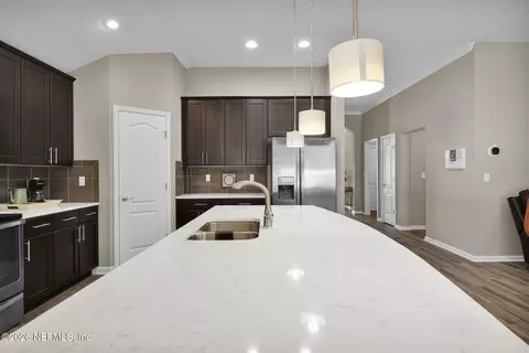 Kitchen - 6341 Rolling Tree St, Jacksonville, FL 32222 photo 4 of 6
