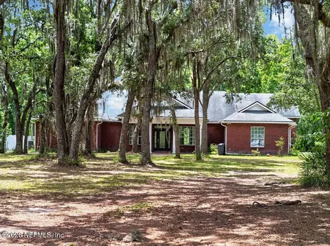 241 Pioneer Trl, Green Cove Springs, FL 32043
