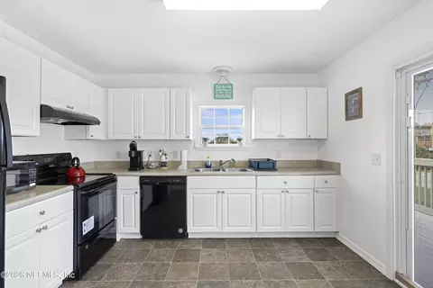 Kitchen - 5961 A1a S, Saint Augustine, FL 32080 photo 3 of 8