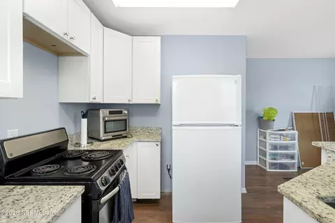 Kitchen - 5961 A1a S, Saint Augustine, FL 32080 photo 6 of 8