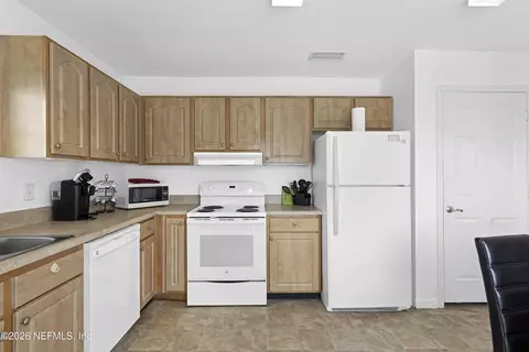Kitchen - 5961 A1a S, Saint Augustine, FL 32080 photo 4 of 8