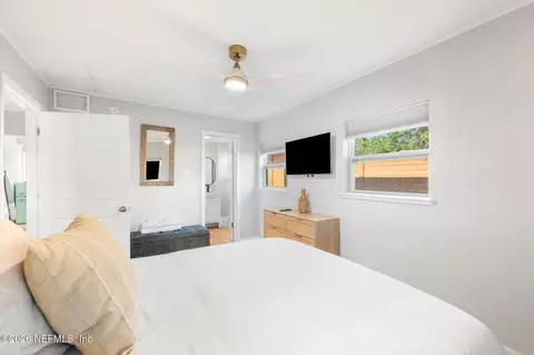 Bedroom - 40 E Magnolia Ave, Saint Augustine, FL 32080 photo 3 of 14