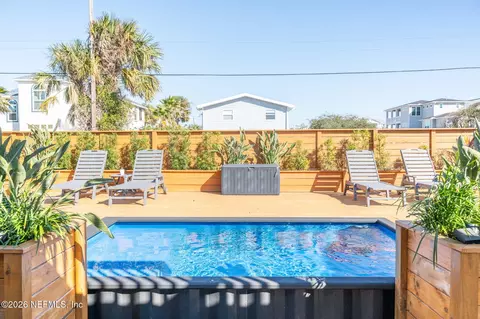 Exterior - 40 E Magnolia Ave, Saint Augustine, FL 32080 photo 1 of 18