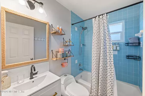 Bath - 40 E Magnolia Ave, Saint Augustine, FL 32080 photo 4 of 4