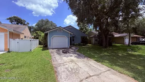1455 Begonia St, Atlantic Beach, FL 32233