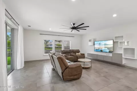 Living - 2140 Eagle Talon Cir, Fleming Island, FL 32003 photo 1 of 1