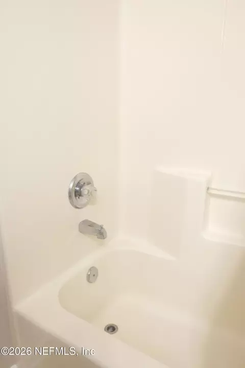 Bath - 494 Scrub Jay Dr, Saint Augustine, FL 32092 photo 2 of 3