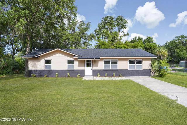 111 Elm Ave, Palatka, FL 32177
