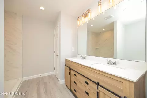 Bath - 2891 N 8th St, Saint Augustine, FL 32084 photo 2 of 6
