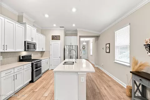 Kitchen - 23 Tanner Trl, Saint Augustine, FL 32092 photo 2 of 5