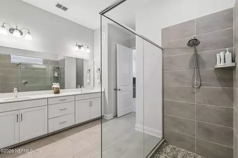Bath - 152 Cloverbrook Rd, Saint Johns, FL 32259 photo 2 of 4