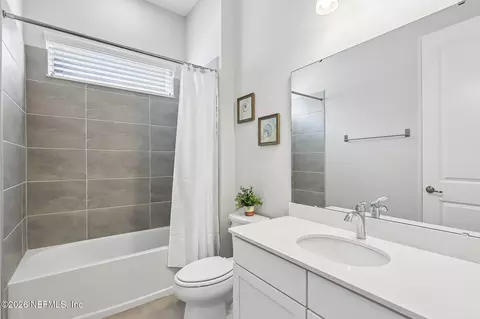 Bath - 152 Cloverbrook Rd, Saint Johns, FL 32259 photo 3 of 4