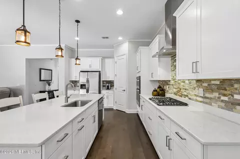 Kitchen - 152 Cloverbrook Rd, Saint Johns, FL 32259 photo 2 of 5