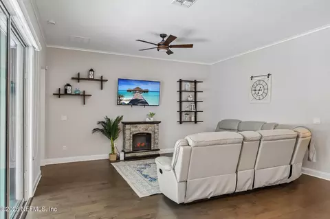 Living - 152 Cloverbrook Rd, Saint Johns, FL 32259 photo 1 of 2