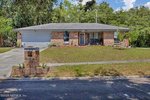6247 Cranberry Ln E, Jacksonville, FL 32244