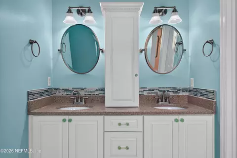 Bath - 1955 Guarded Way, Fleming Island, FL 32003 photo 2 of 4
