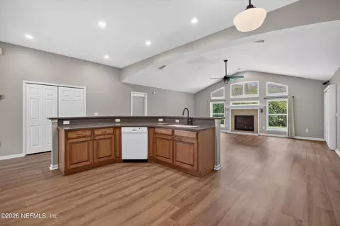 Living - 1955 Guarded Way, Fleming Island, FL 32003 photo 6 of 13