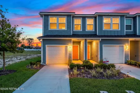 7634 Commander Ln, Jacksonville, FL 32256