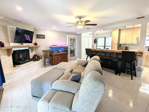 Living - 784 Floyd St, Fleming Island, FL 32003 photo 1 of 1