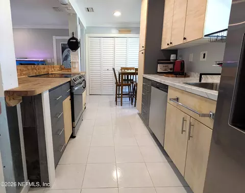 Kitchen - 784 Floyd St, Fleming Island, FL 32003 photo 3 of 3